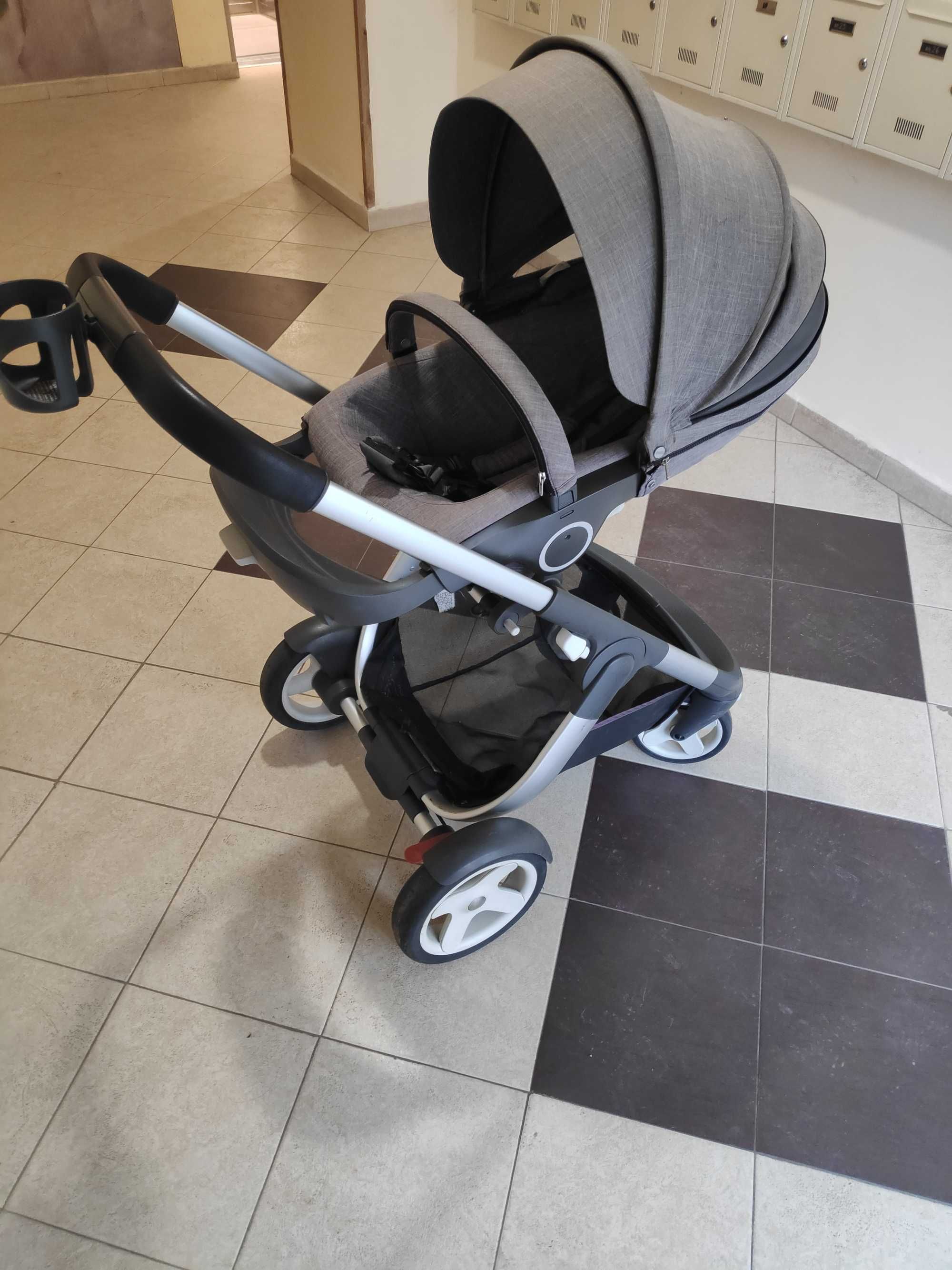 Бебешка количка Stokke Crusi