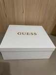 Продавам Маратонки Guess