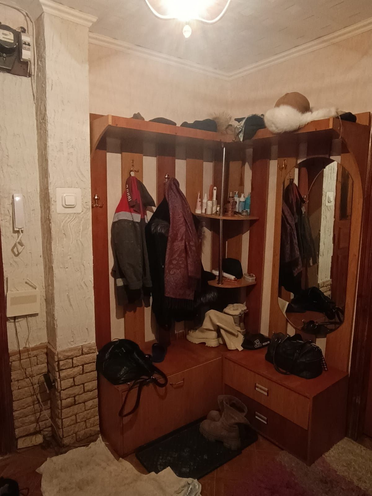 Срочно продам прихожую
