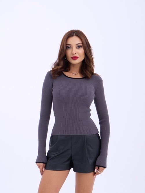 Продам кофточки новые и биркой Турция