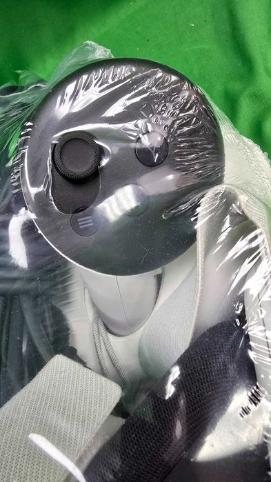 Meta Quest 3S 128 GB VR Headset With Controllers TESTED E10