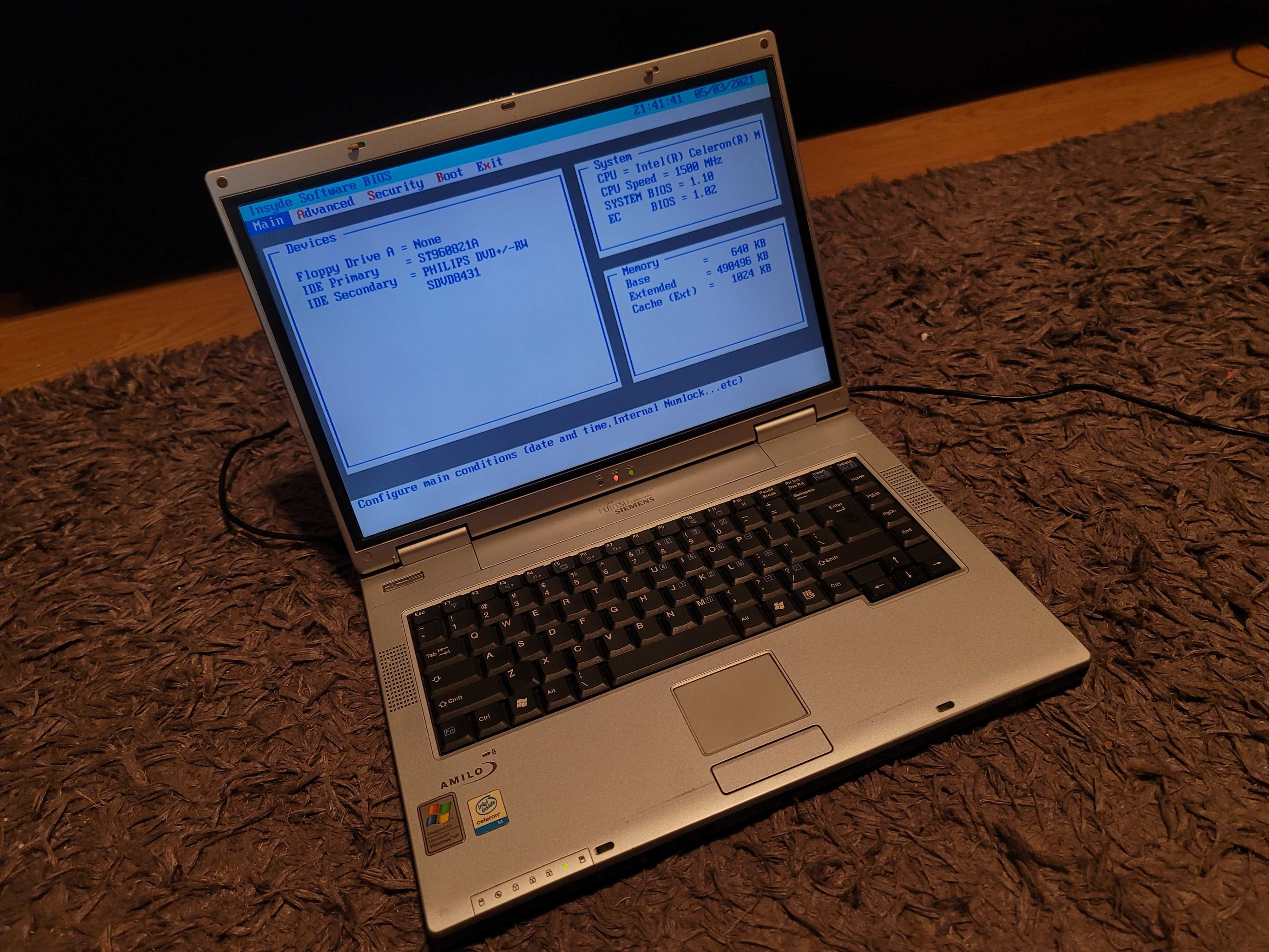 Laptop Fujitsu Amilo L1300