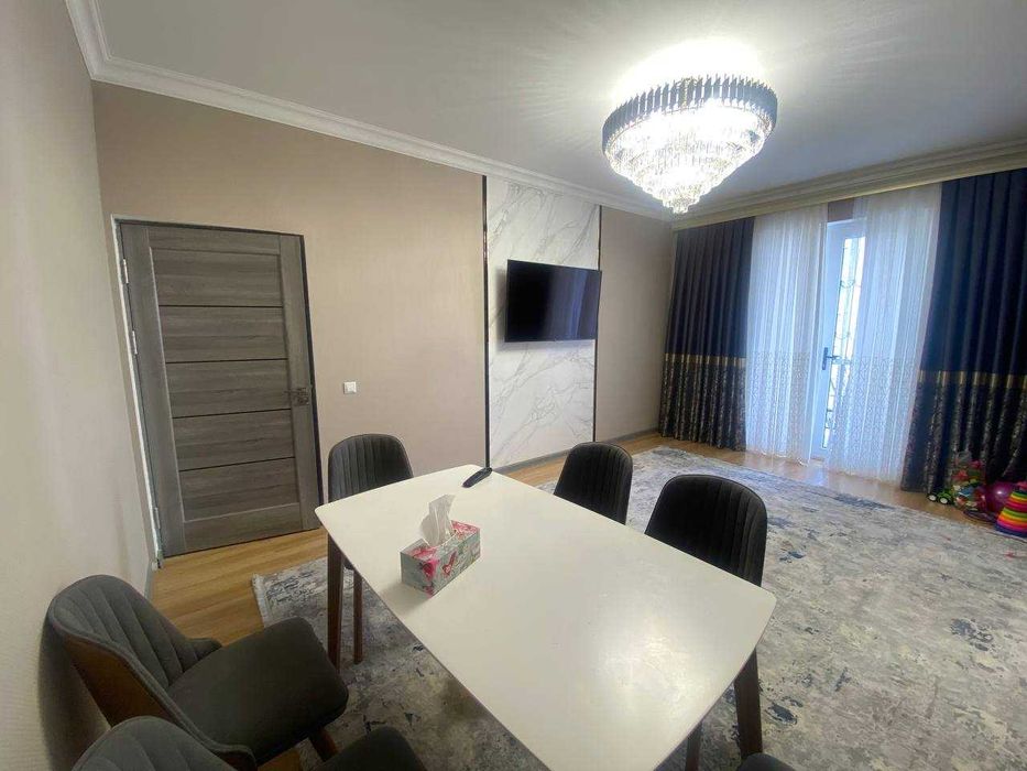 Хамида Алимджана • Дархан • 3-комн • 80 м² • этаж 5/9 • [M:0424]