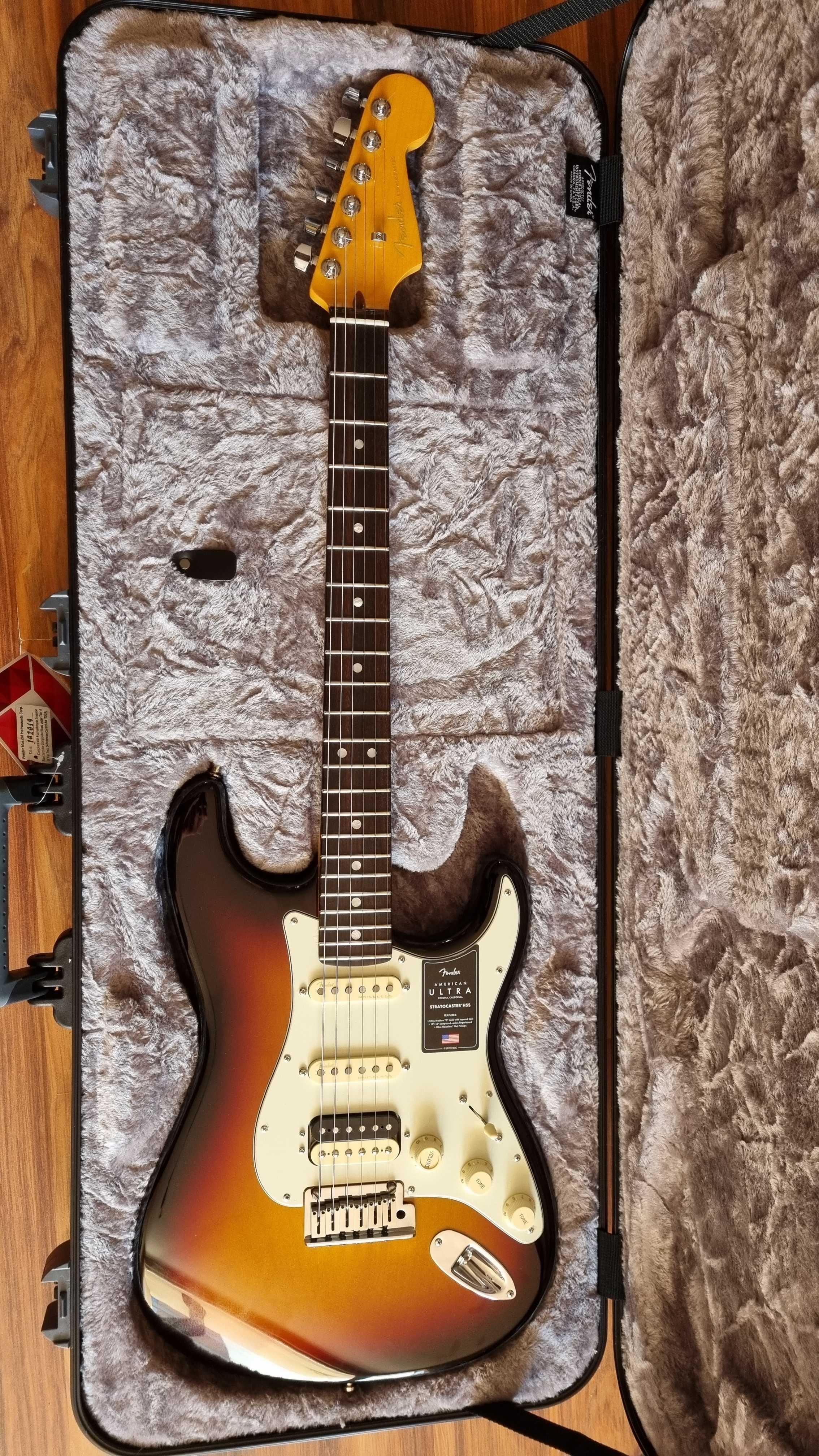 Fender American Ultra Stratocaster HSS