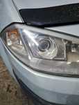 Vând Far Megane 2