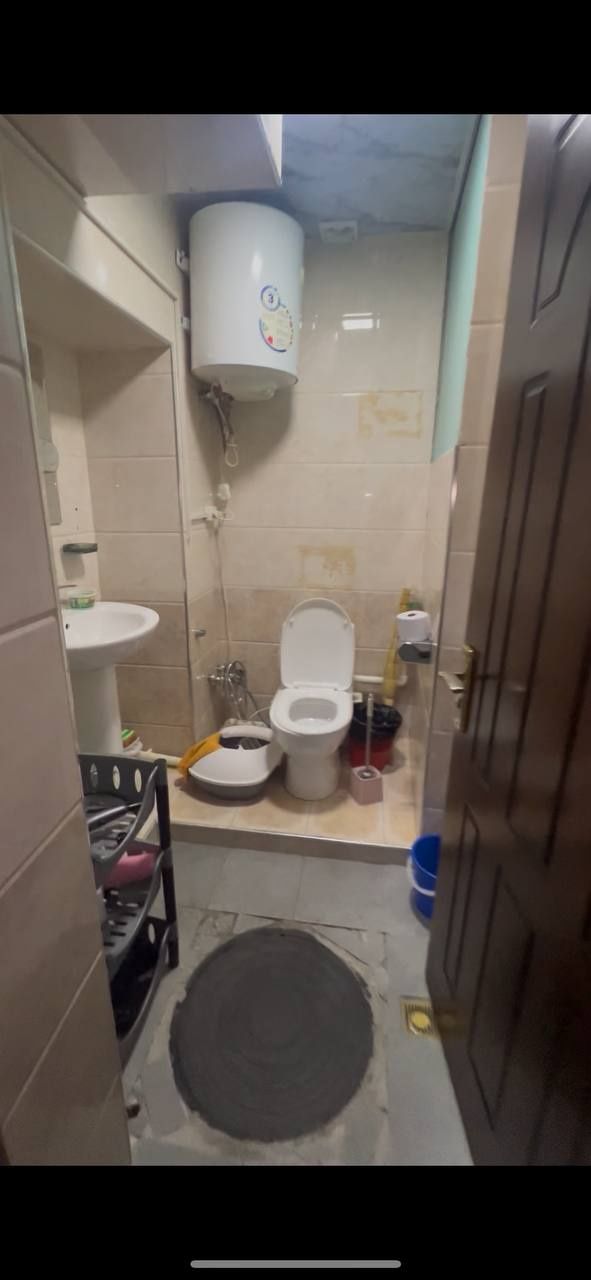 Arenda Аренда Padvalniy pomesheniya bodomzor metro olida 4 xonasi bor