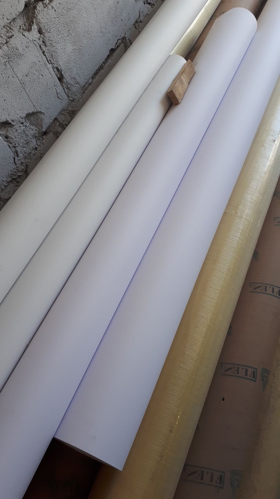 Prelate impermeabile laminate 440 g densitate pe m2