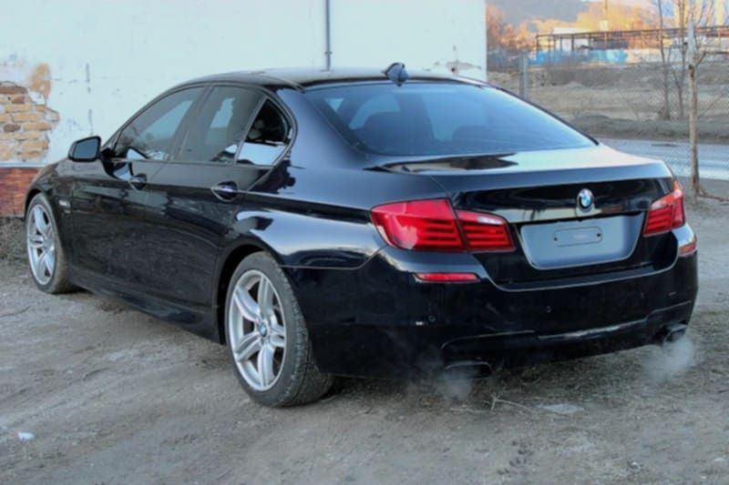 Продавам BMW 550i