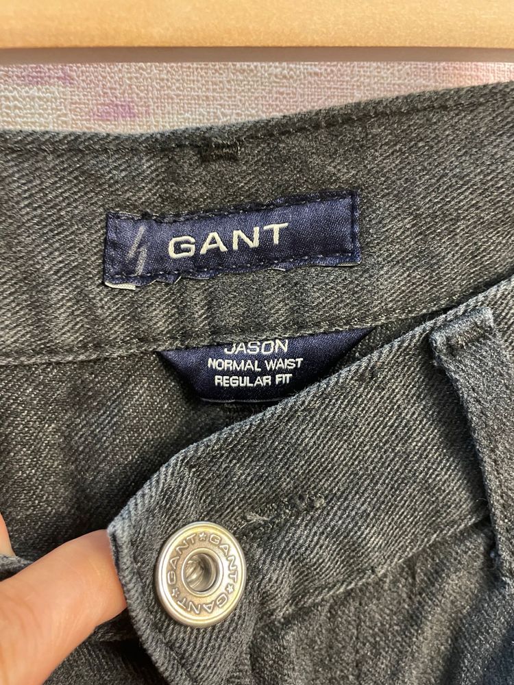 Blugi barbati Gant marimea S