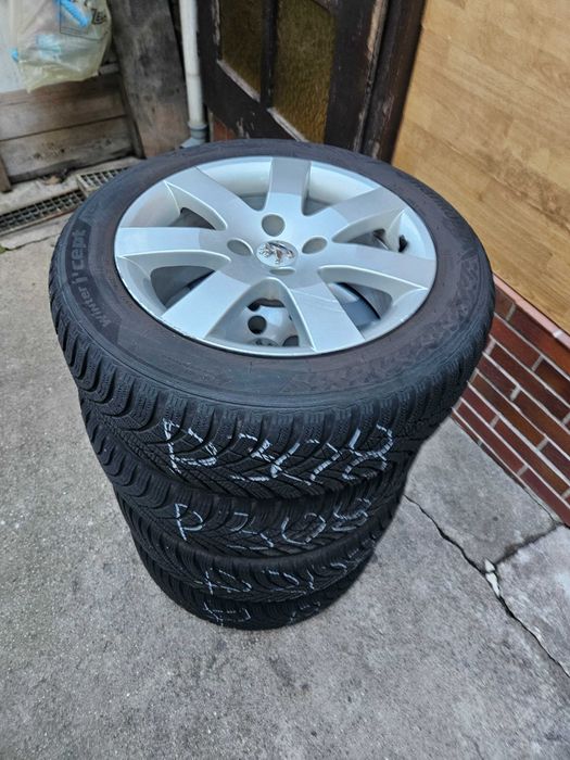 Оригинални лети джанти 16" Peugeot гуми 205/55/16