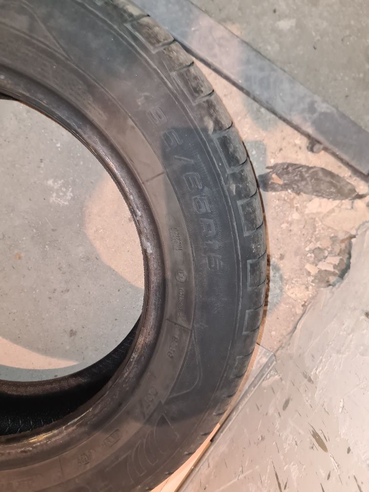 Летни гуми 195/65/15. 4 броя