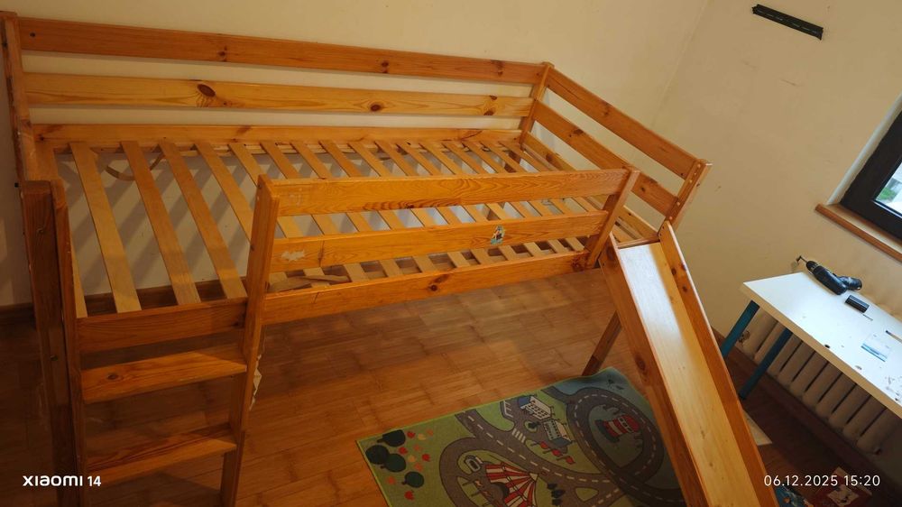 Pat copii cu tobogan