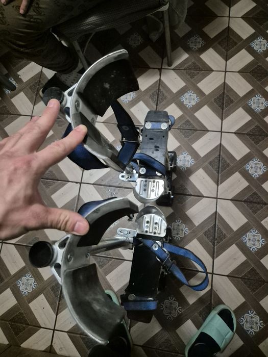 Vând picioroange reglabile construcții!