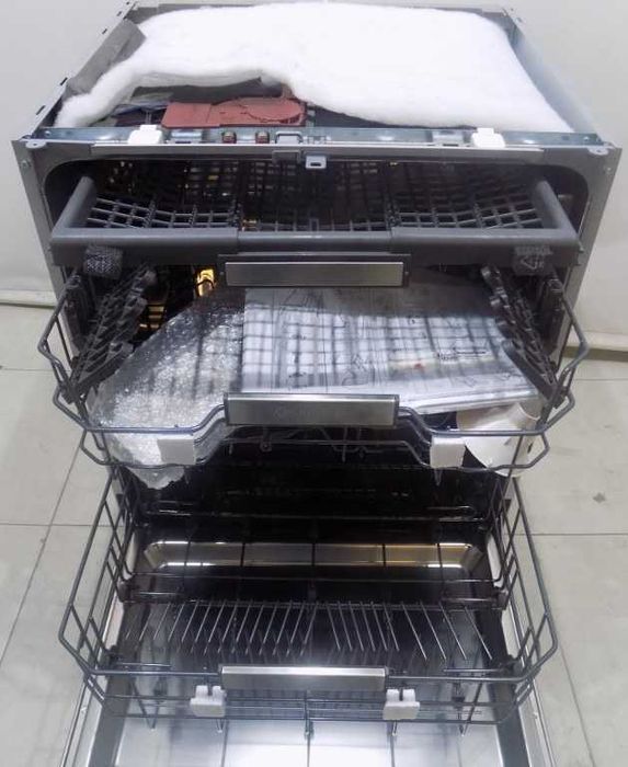 Съдомиялна Bauknecht BUO 3O41 PLT X - код 4240