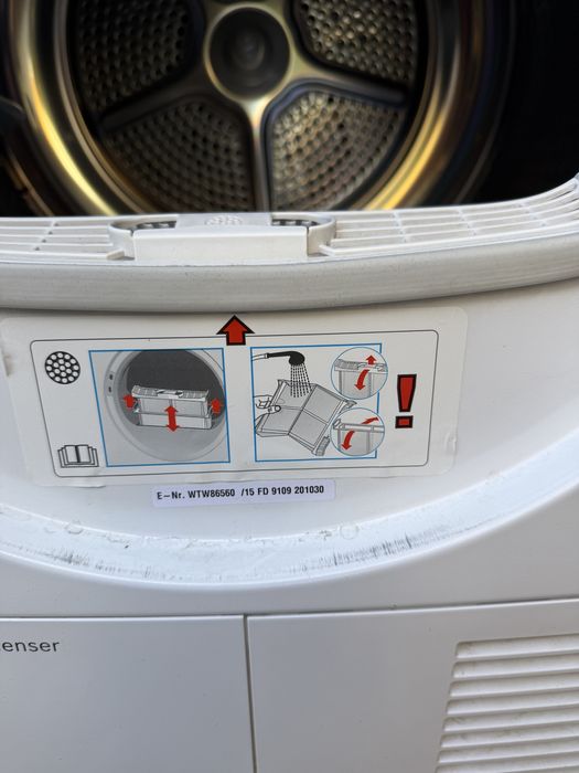 Сушилня с термопомпа Bosch EcoLogixx 7 WTW86560