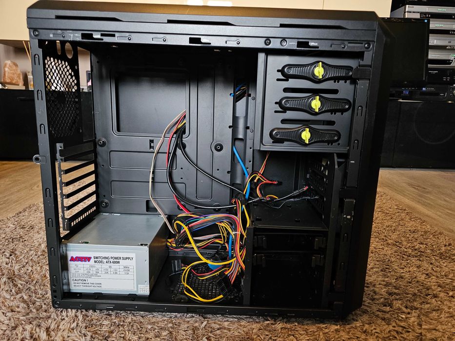 Carcasa calculator IN WIN Sursa 600W