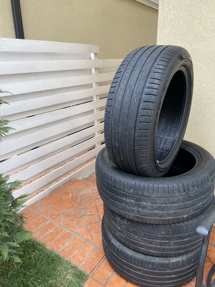 Pirelli Scorpion 255 45 19