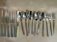 Кухонные ложки вилки ножи(см фото).Цена 50 тыс за все