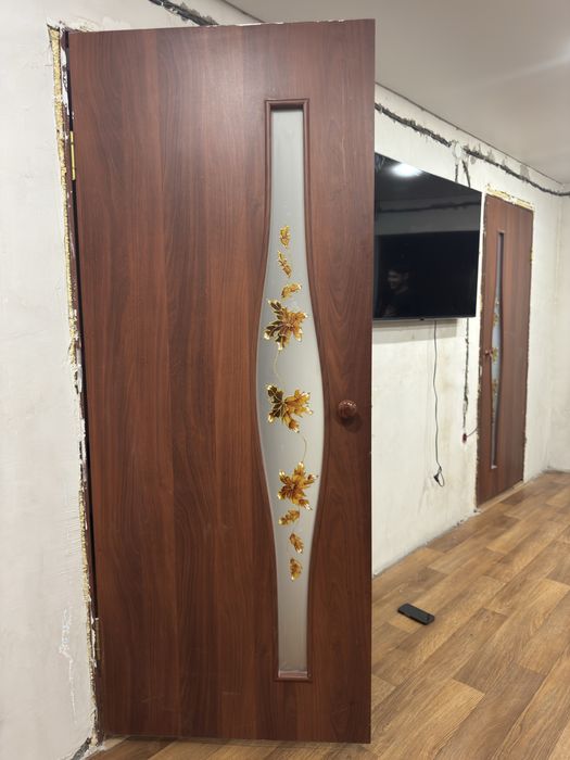 Продам двери,размер 80см