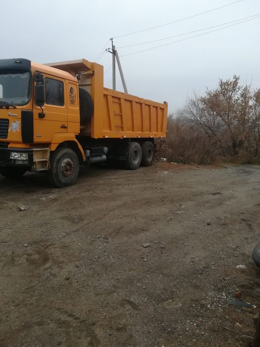 Продам грузовую машину Shacman.