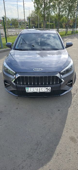 Продам  JAC j7..