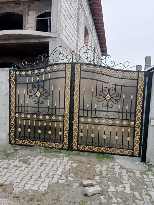 vând balustrad balcon porti gard din tabla decupata sau fier forjat