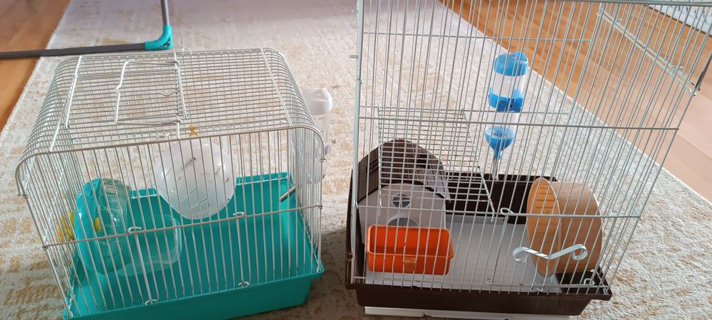 Продам клетку срочно