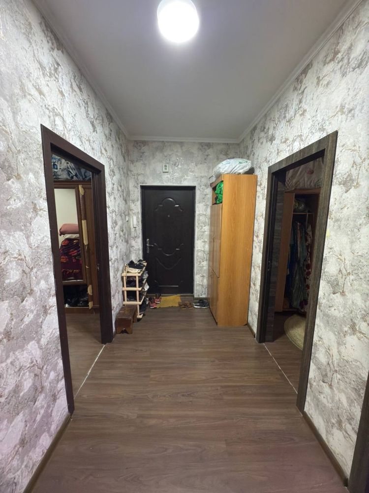 Срочно продаётся 3 ком квартира.Сергели. 10 худуд.