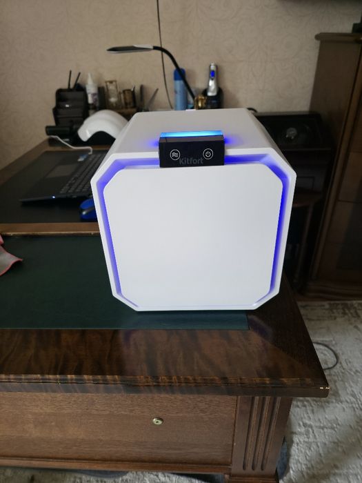 Продам очистить воздуха в отличном состоянии.