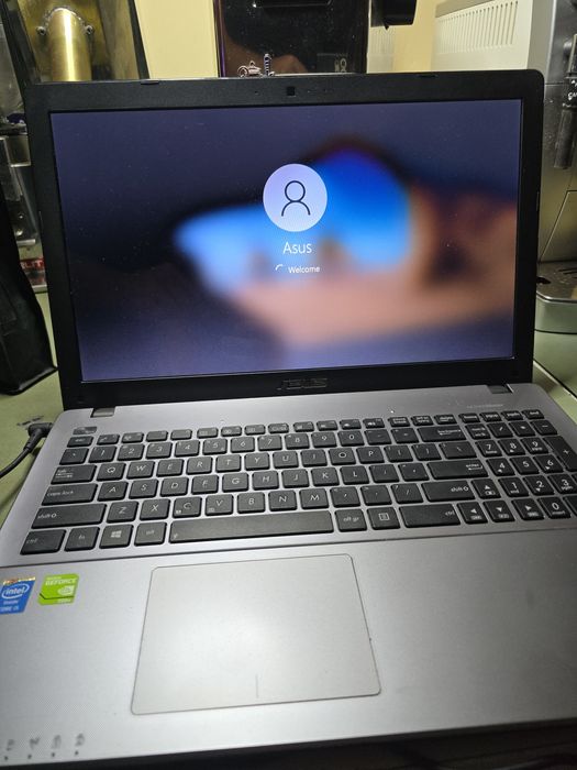 Vand laptop asus 15.6 inch