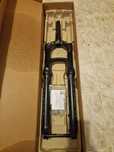 Rockshox lyrik base 29 150mm с проблем !!