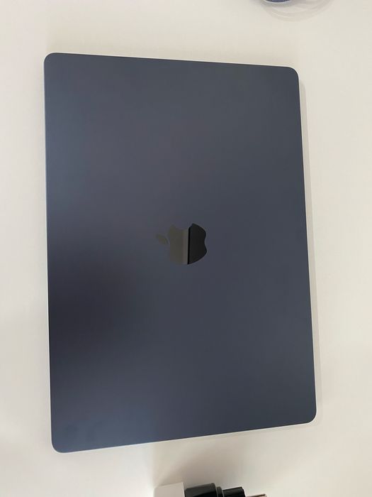 MacBook Air 15-inch with Apple M2 Chip