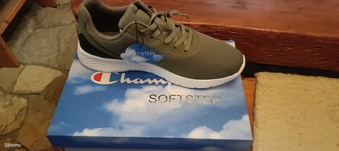 Adidași Champion și Puma