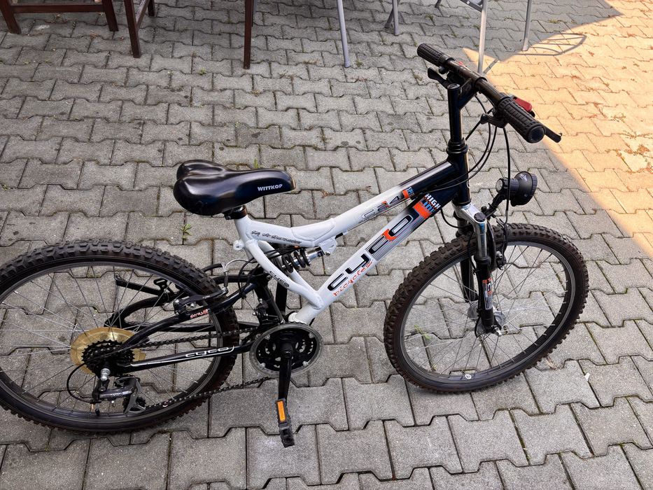 Vând MTB Cyco cu roti de 26’ in stare perfecta.