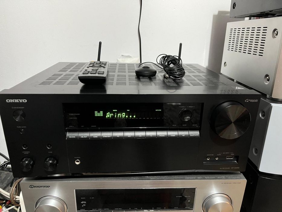 Onkyo HT-R695 4k/7.2/Atmos/bluetooth/Spotify/Airplay/wifi/usb etc.