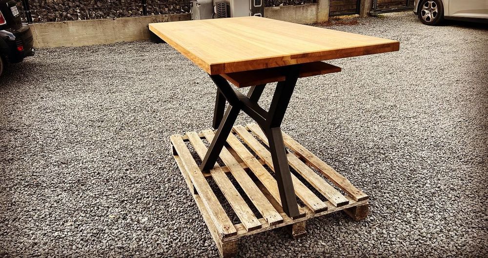 Mese unicat si obiecte de artizanat din materiale naturale