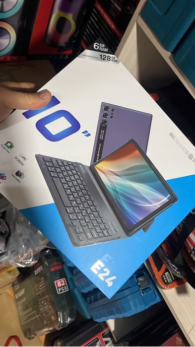 Планшет с клавиатурой Е 24