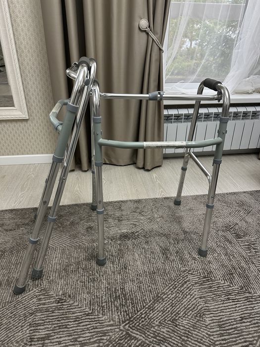 Ходунки для взрослых