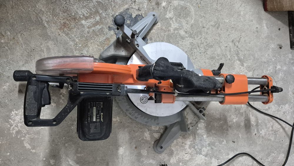 Ferăstrău circular radial cu braț glisant Einhell KGSZ 4300,