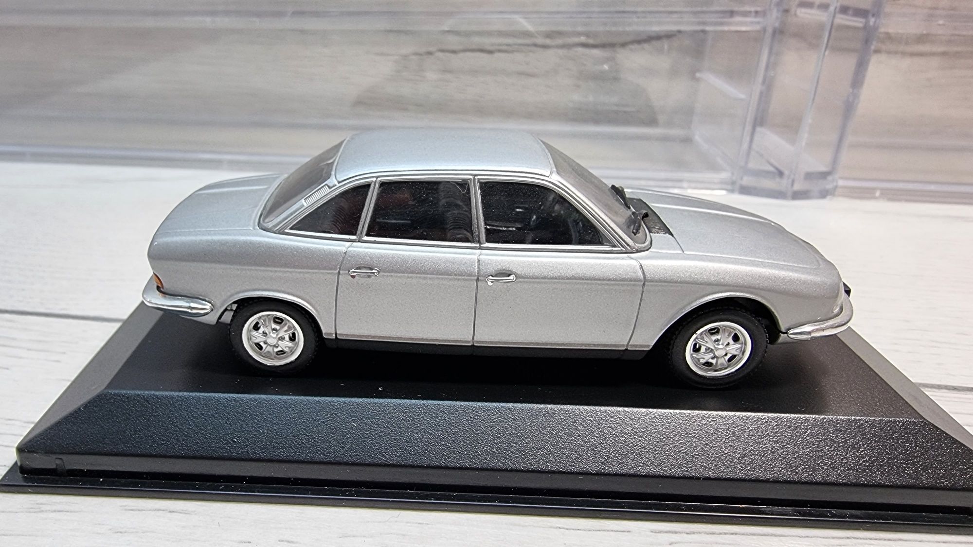 Vand Macheta NSU RO 80 1972 Silver,1 of 1104, 1:43, Minichamps