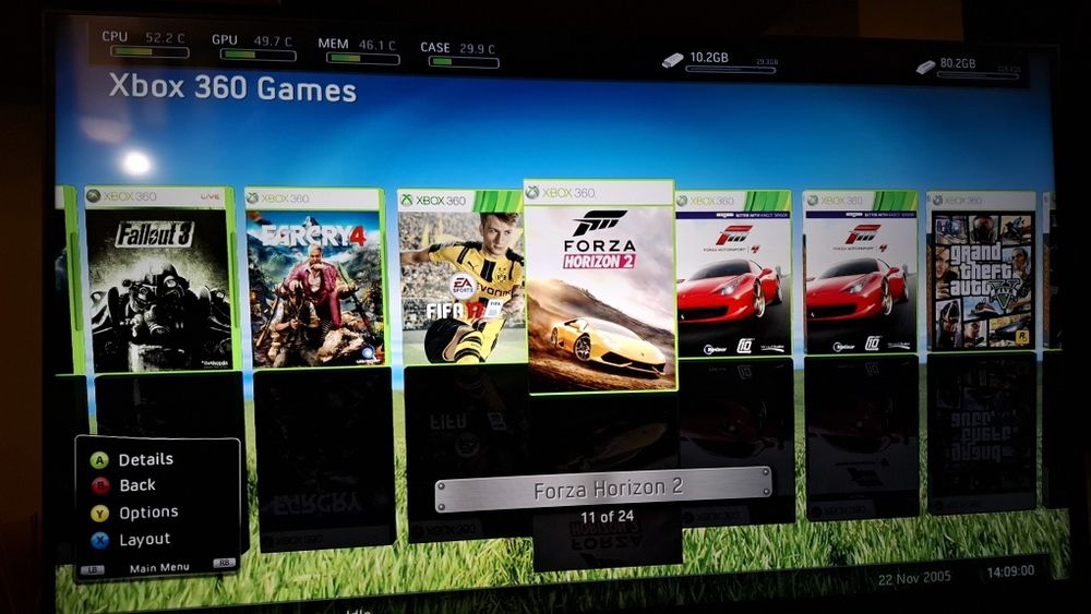 Vând xbox 360 E modat 65 jocuri