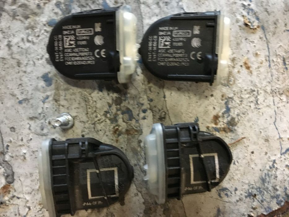 Scriu/invat senzori roti Ford