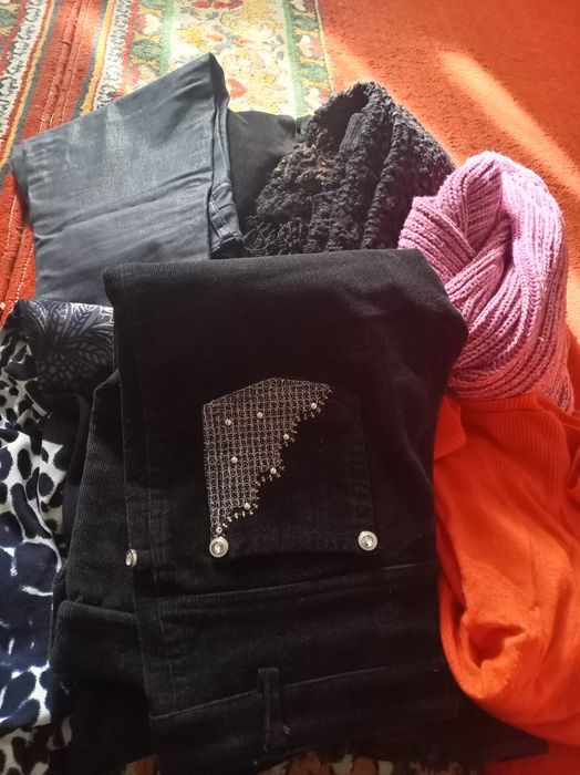 Продаю б/у импортные женские, теплые вещи