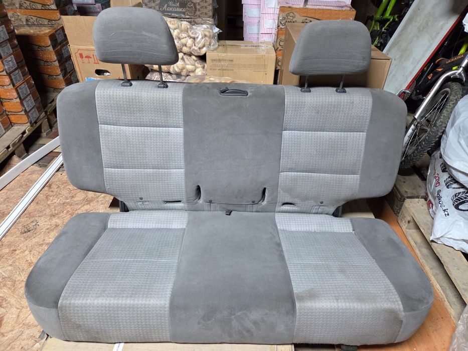 Продаю задние сидение от мантеро