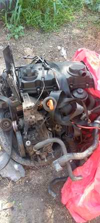 Bloc Motor baie ulei joja pompa volan scaun Audi a6 c6 4f 2.0 tdi