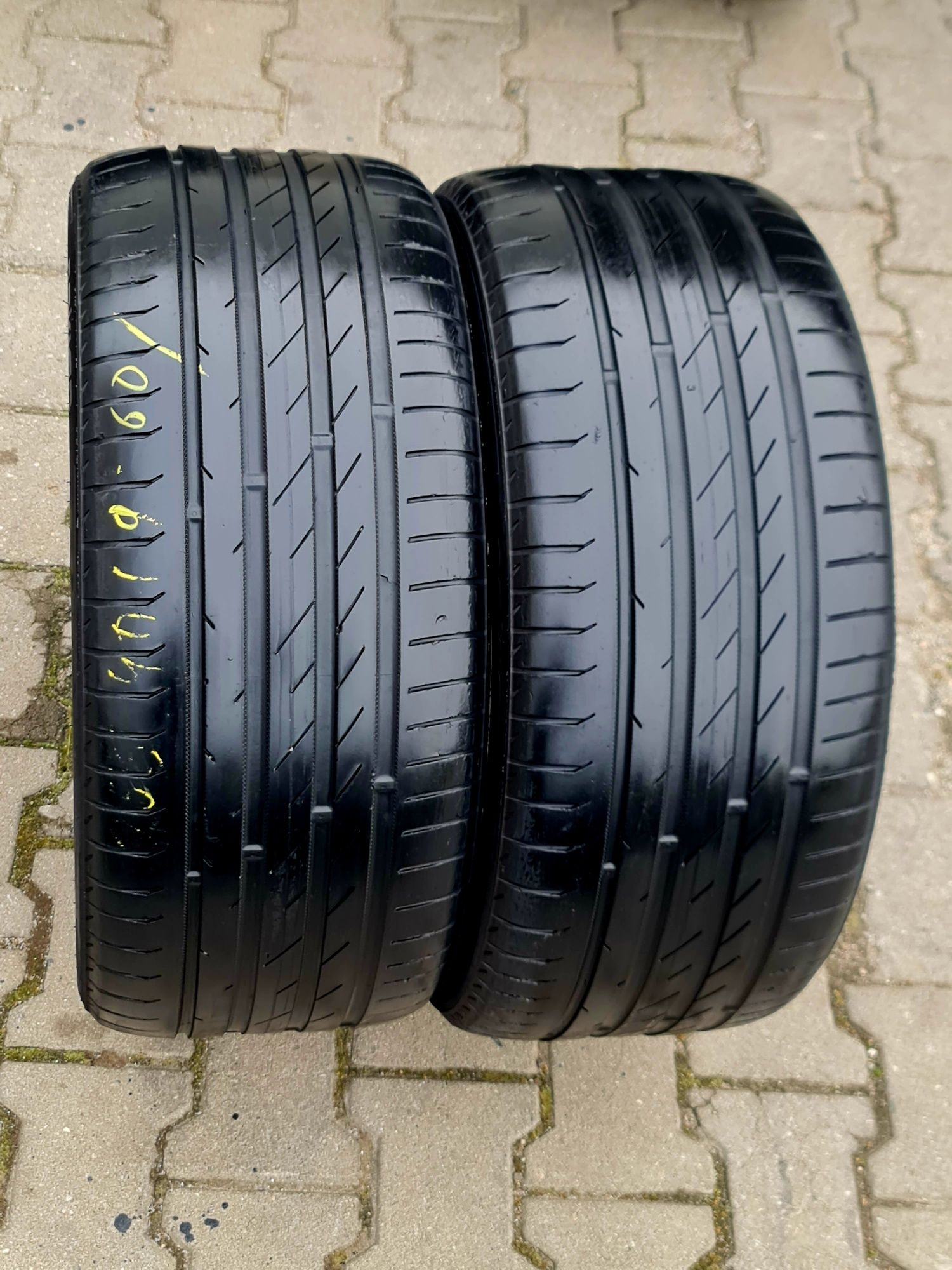 255 40 19 nokian