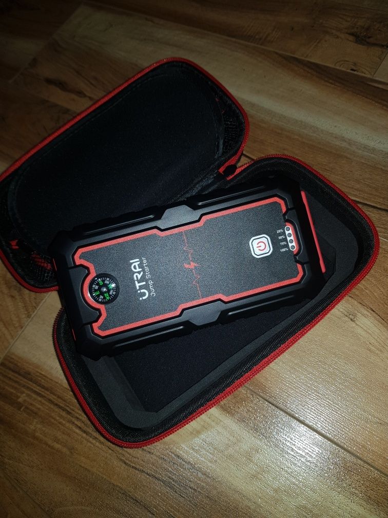 UTRAI 2000A JUMP STARTER power bank/Бустер за кола