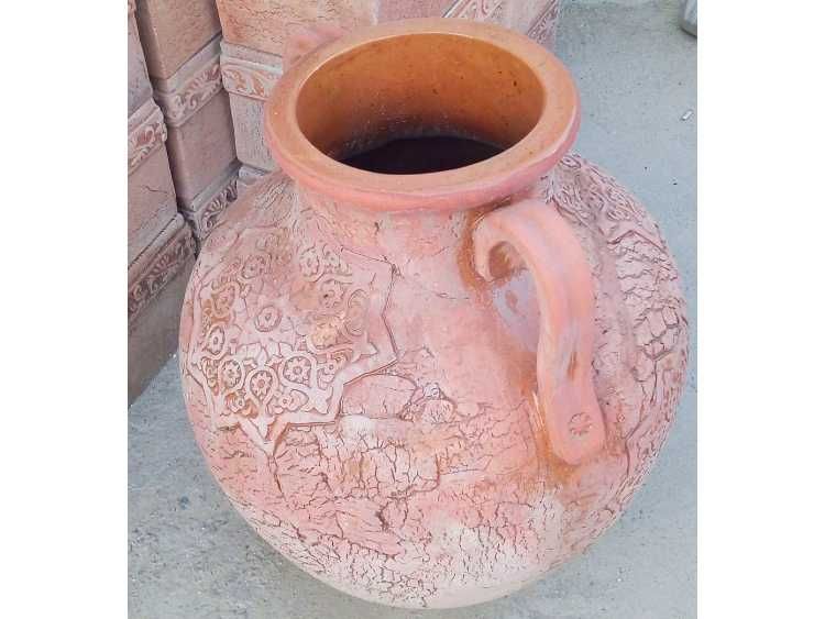 Круглая керамическая ваза в скандинавском стиле