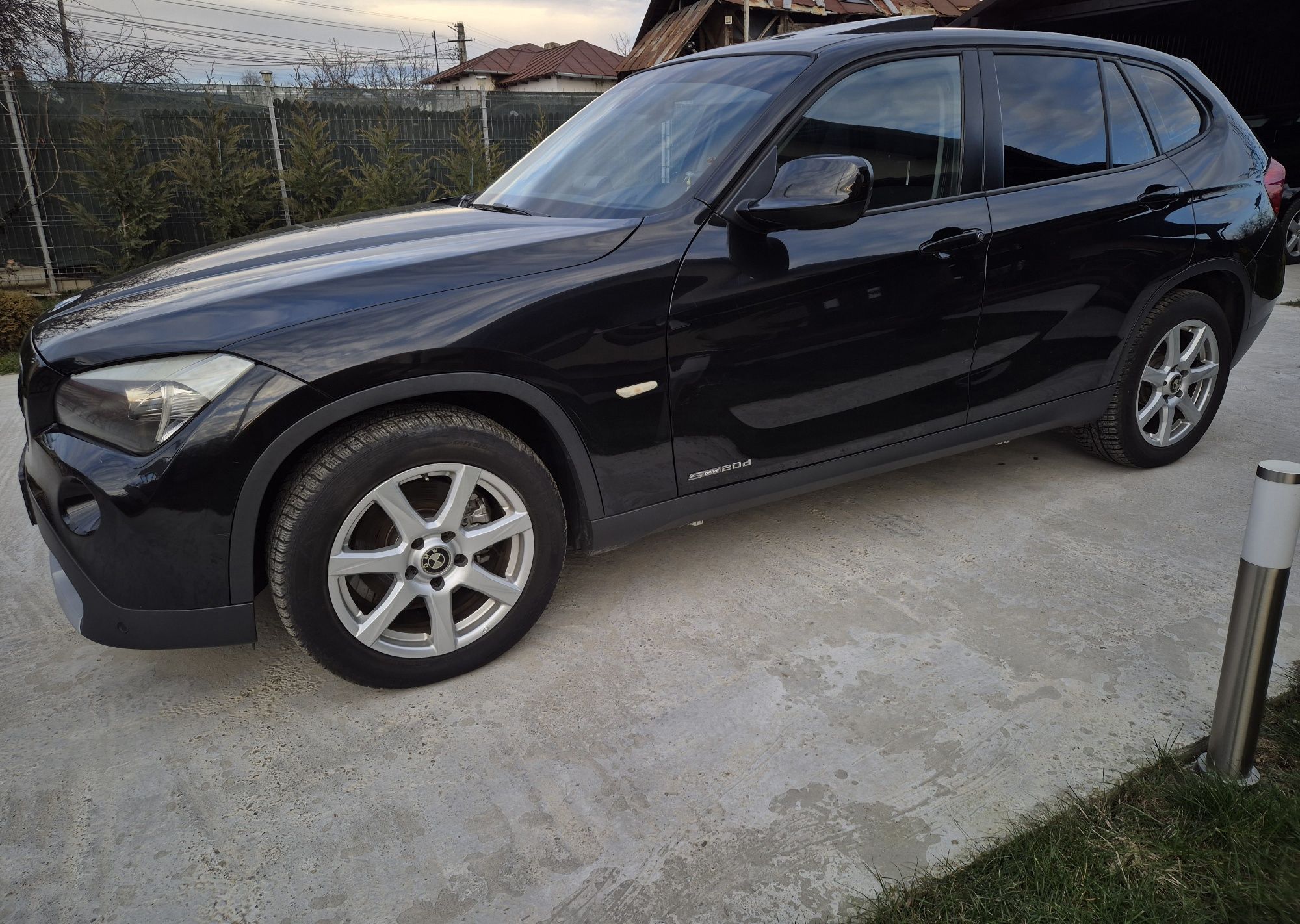 Vând bmw x1 2.0 D