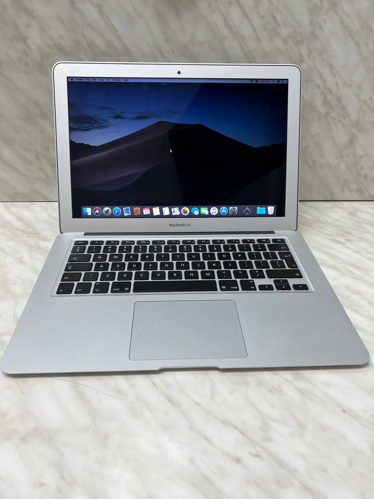 Laptop Apple MacBook Air 13'' 2017 - i5 Zeus Amanet Rahova 7100